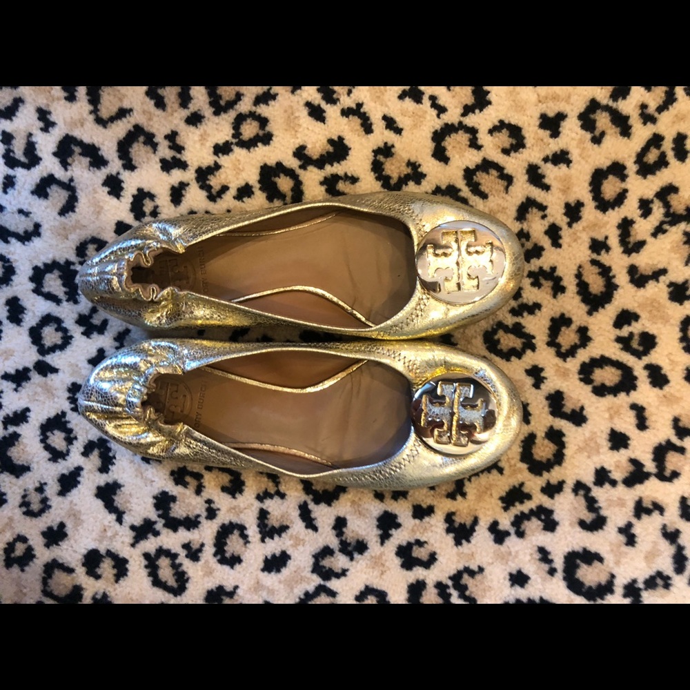 Tory Burch gold revas